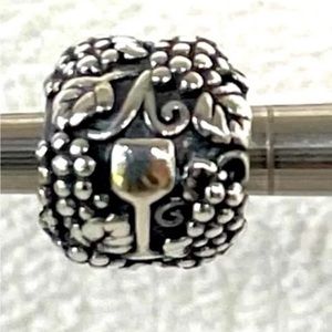100% Authentic Pandora Wine Vino Charm Bead #791222 Grapes
